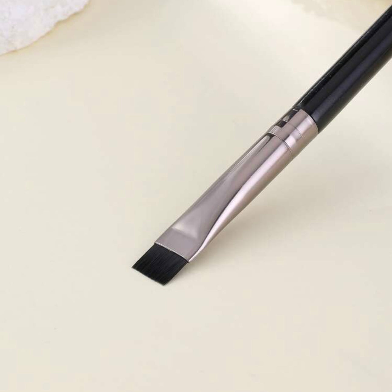 Straight brow brush - Eyeshine Cosmetics