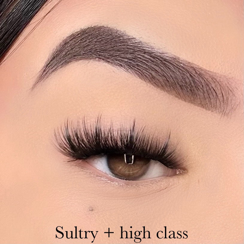 High class no band small segments - Eyeshine Cosmetics