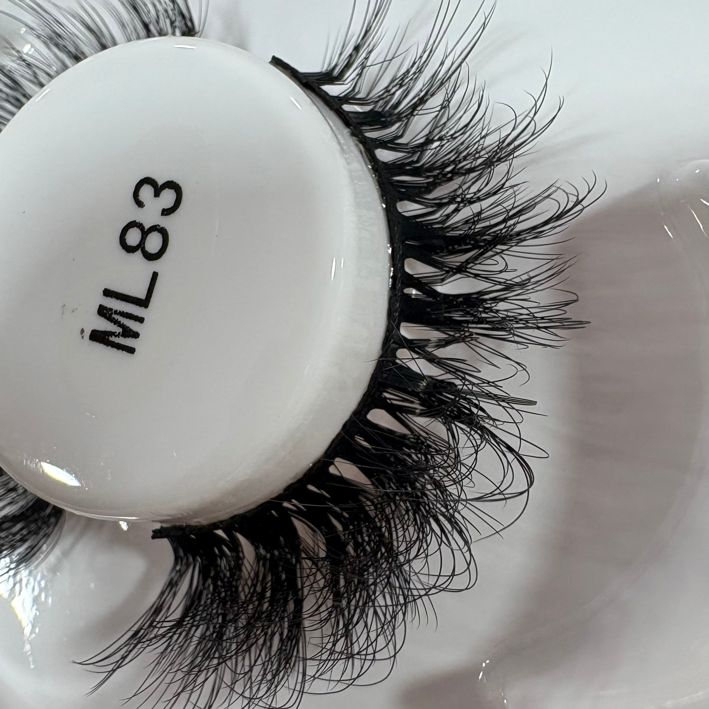 Amelia strip lash
