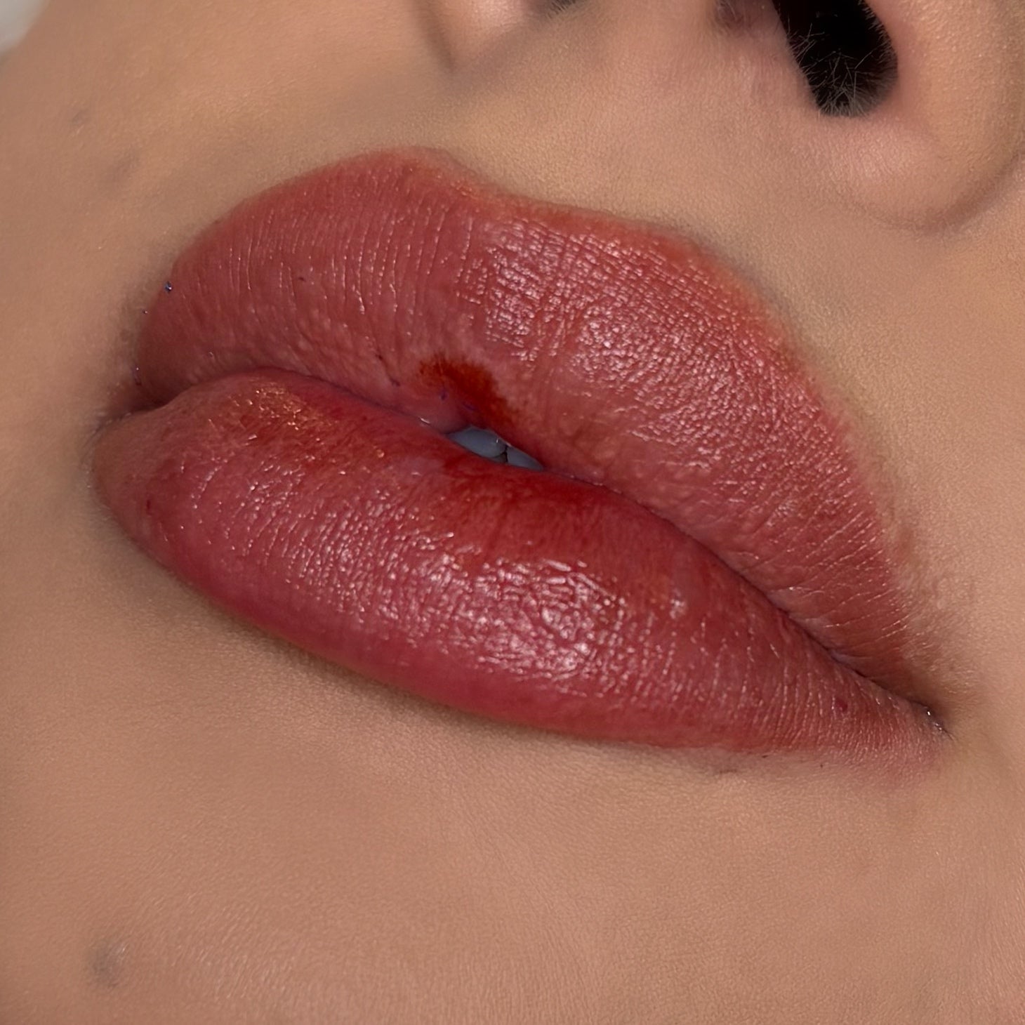 Besito lip stain - Eyeshine Cosmetics