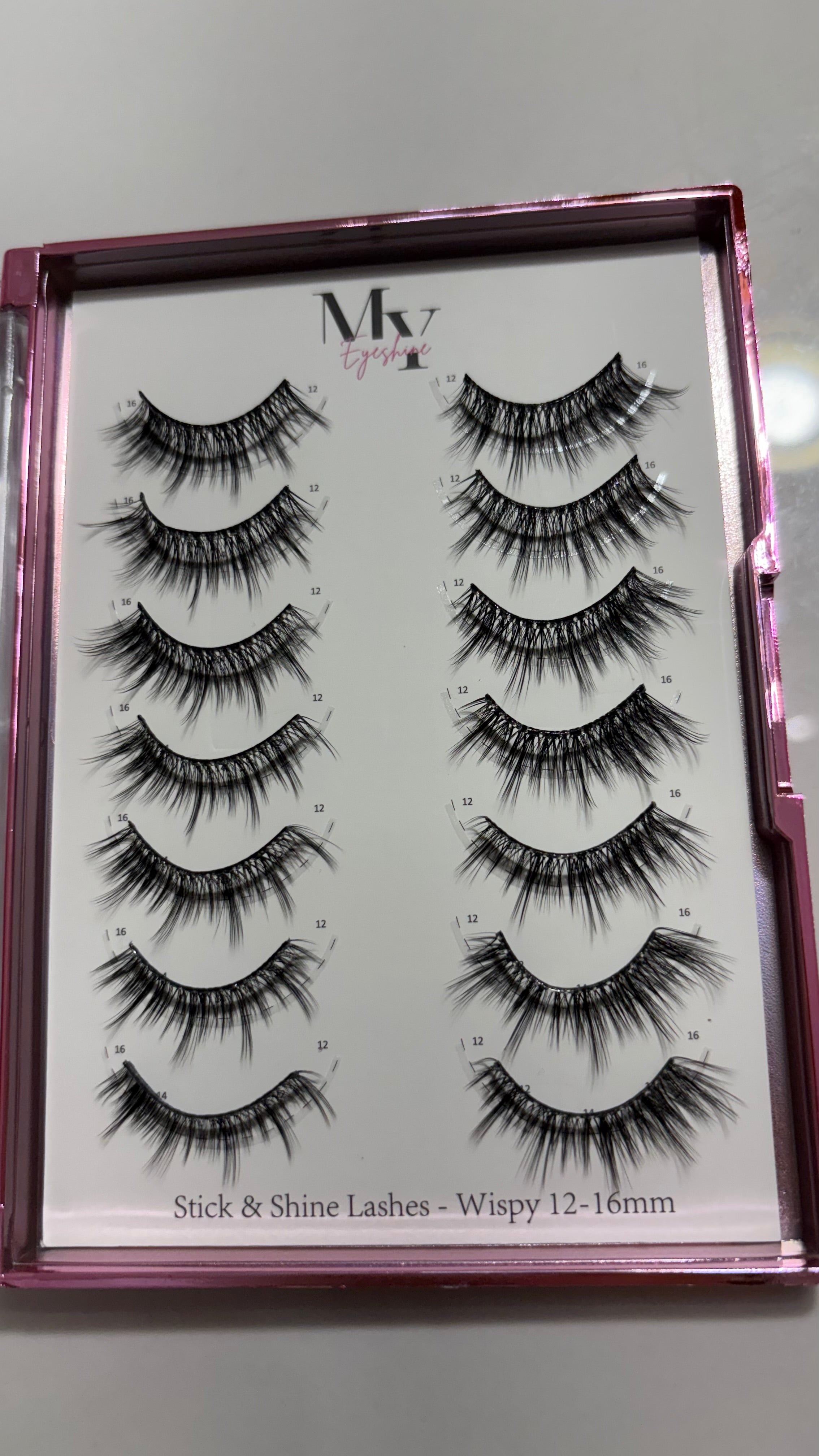 Stick & shine self adhesive under lashes