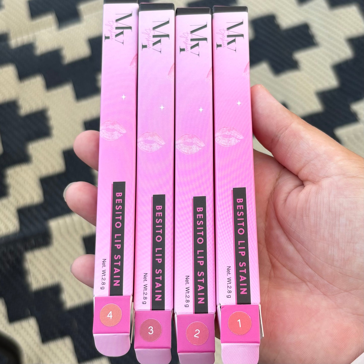 Besito lip stain - Eyeshine Cosmetics