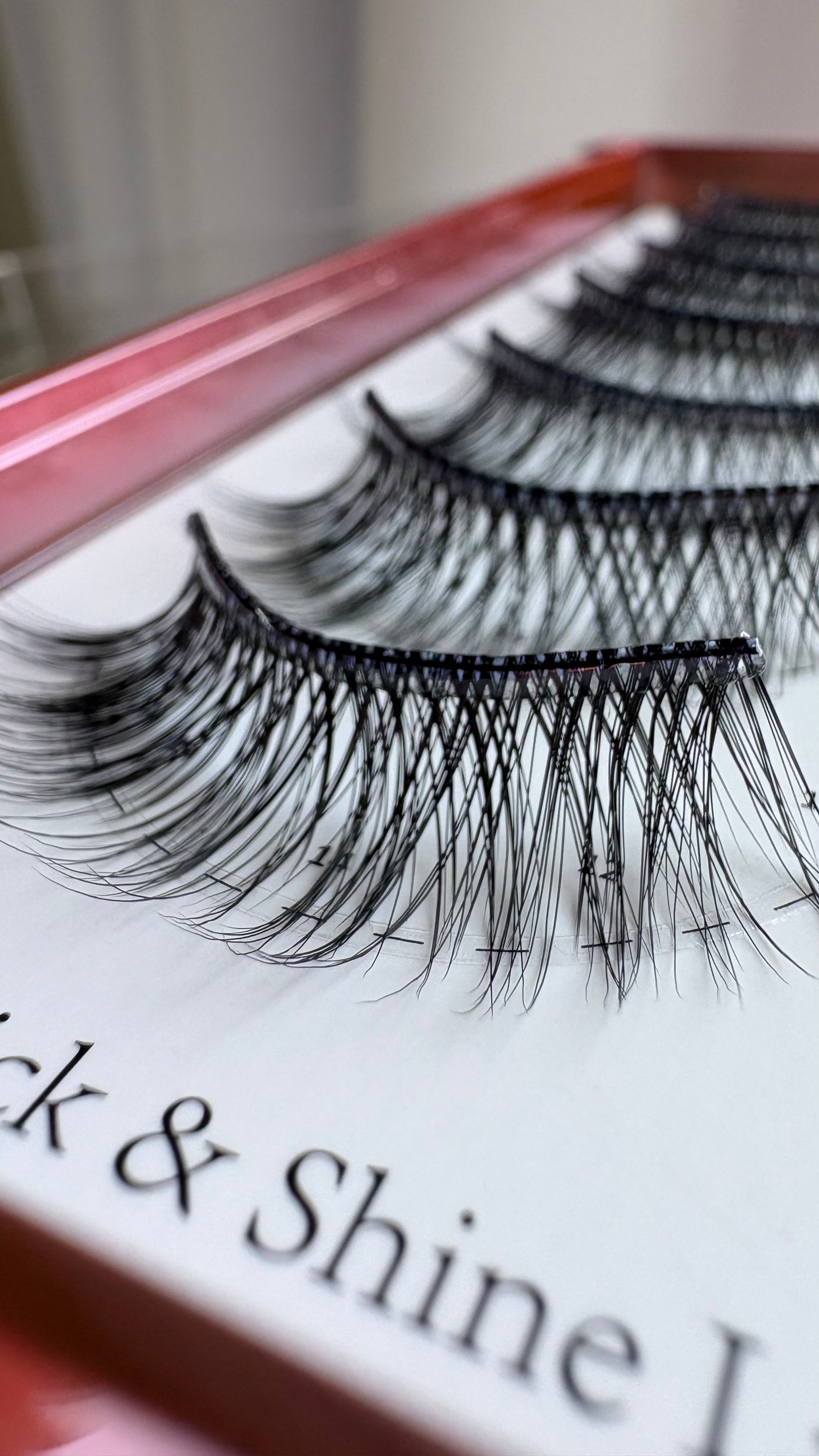 Stick & shine self adhesive lashes - Eyeshine Cosmetics